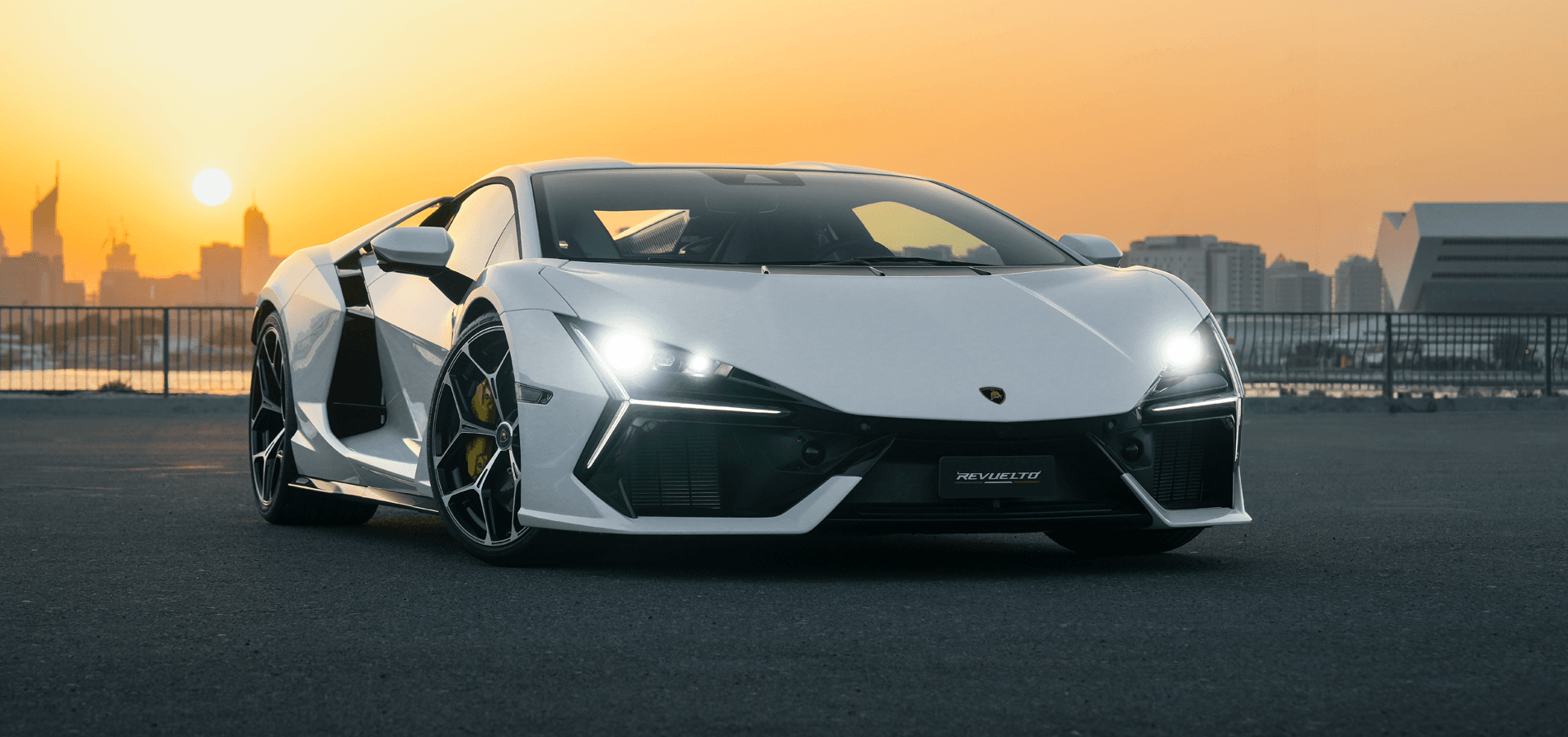 Lamborghini Revuelto HPEV in Bianco Monocerus